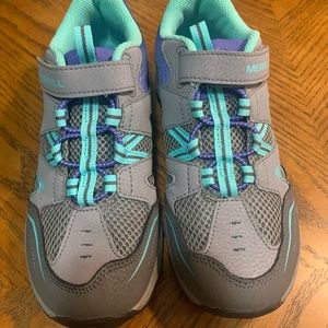 Merrell ML-G Trail Chaser hiking sneakers size 4